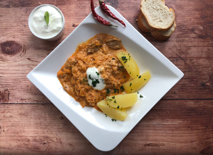 Kjenner du til denne gluten- og laktosefrie Szeged-kalkungulasjen? Dette er vår oppskrift.